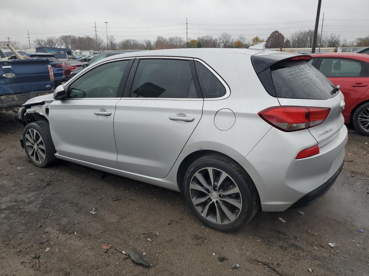 2018 Hyundai Elantra - Image 2