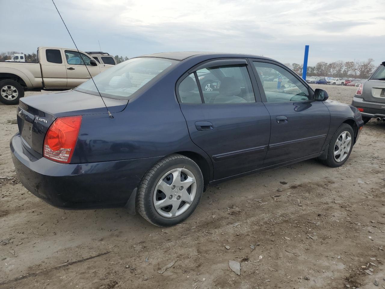 2005 Hyundai Elantra Gls VIN: KMHDN46D75U146640 Lot: 81188684