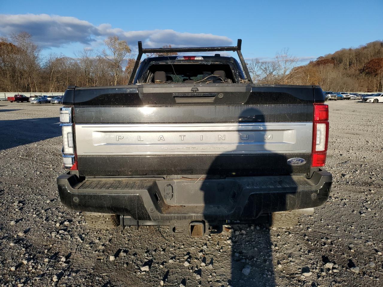 2022 Ford F350 - Image 6