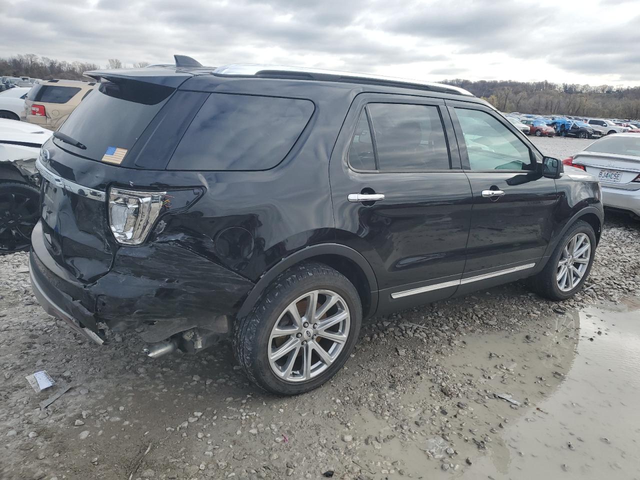 2017 Ford Explorer - Image 3