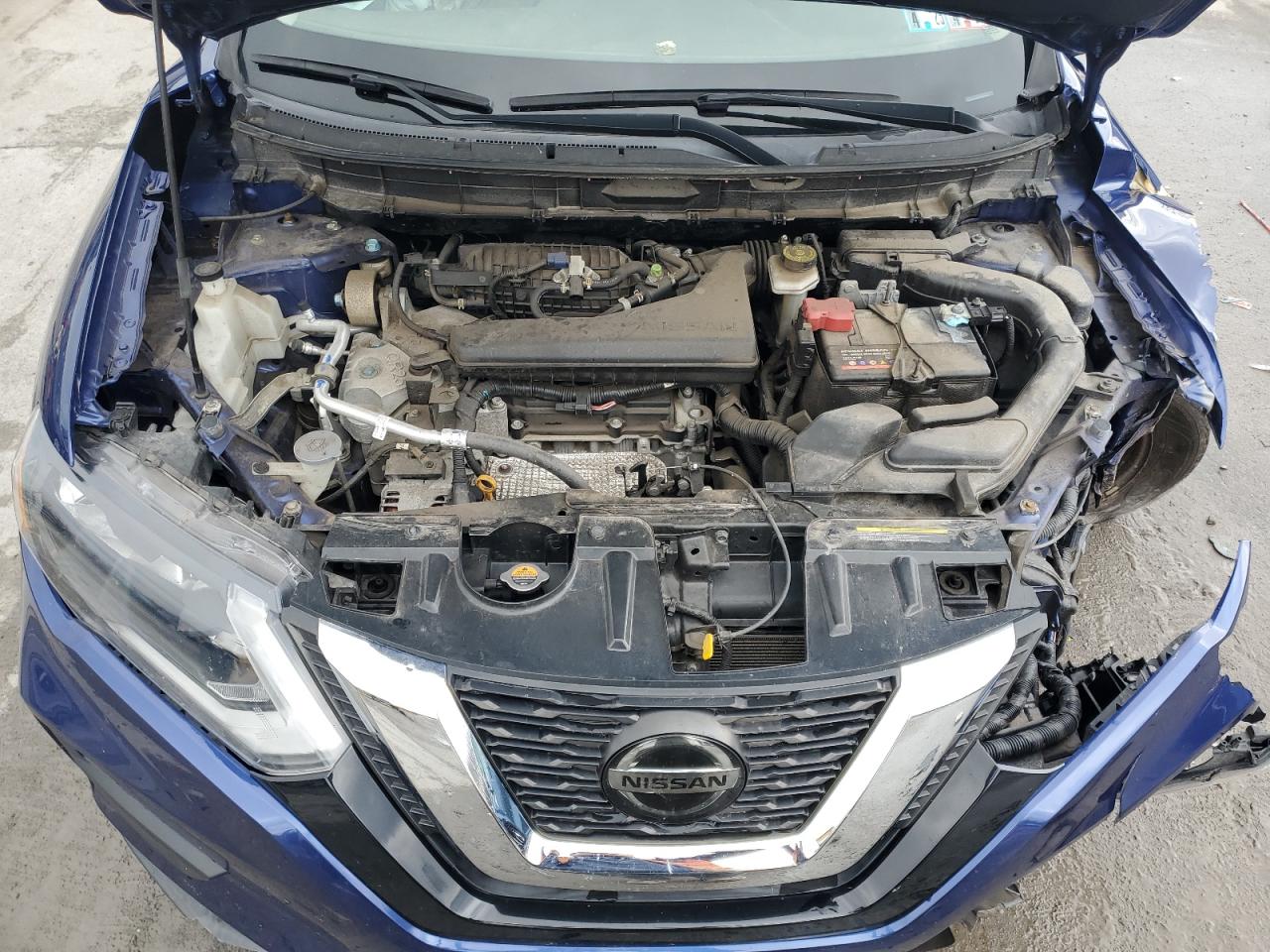 2018 Nissan Rogue - Image 13
