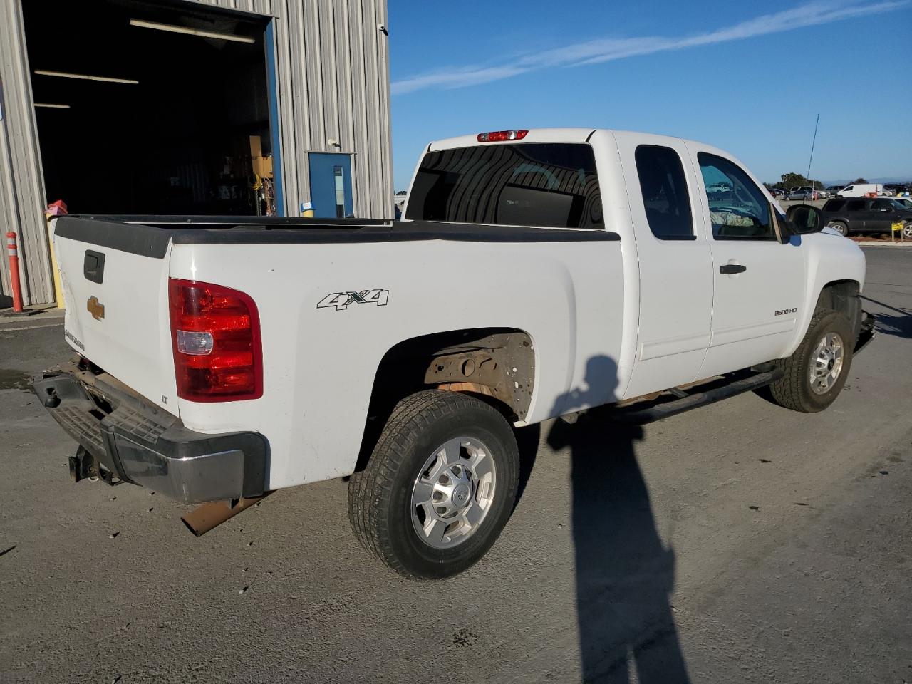 2013 Chevrolet Silverado - Image 3