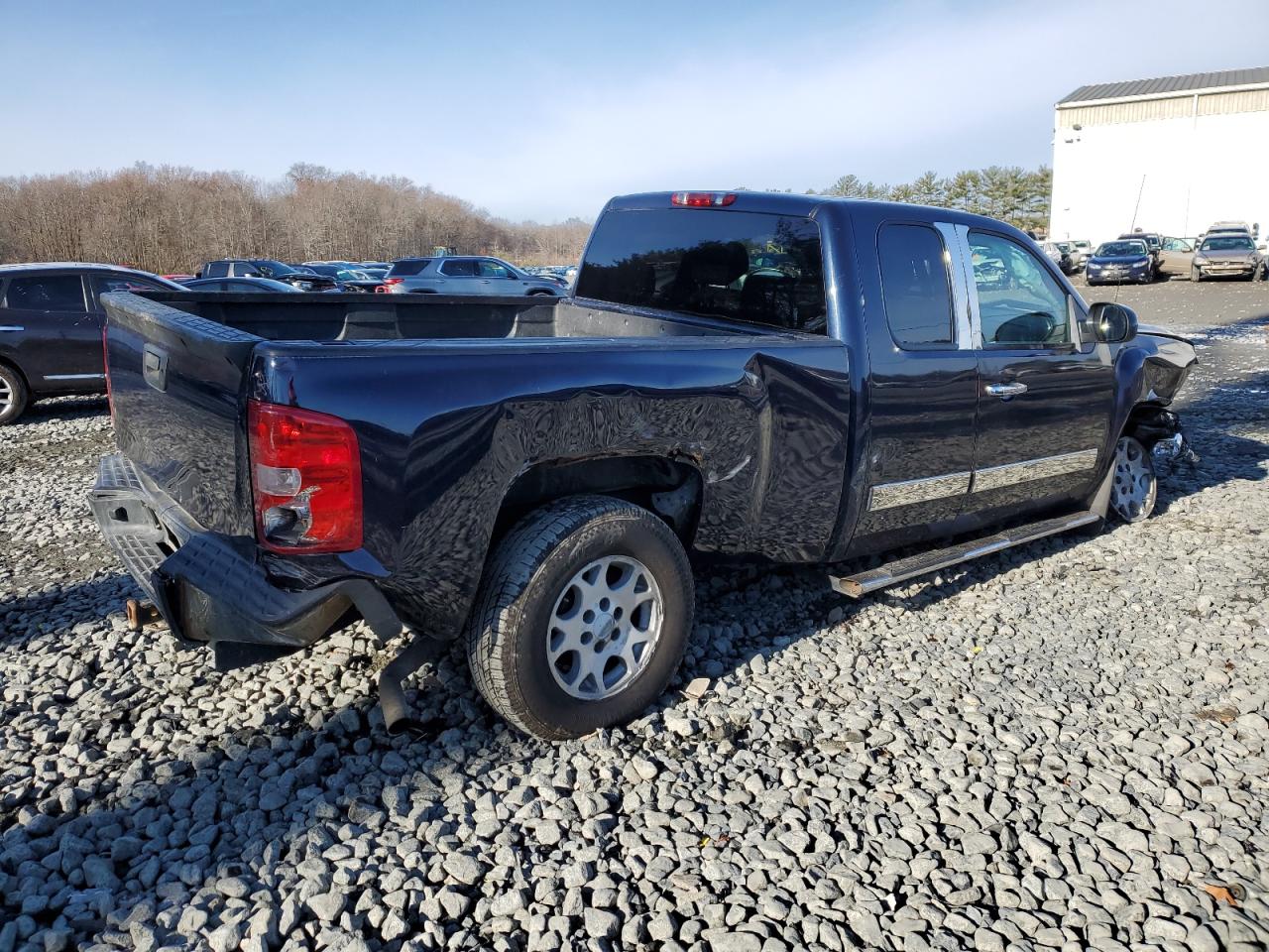 2011 Chevrolet Silverado - Image 3