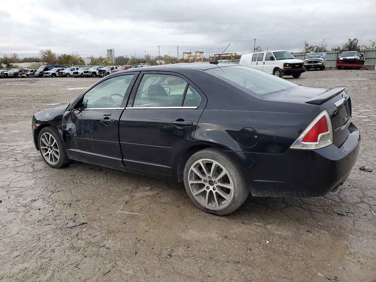 2009 Ford Fusion - Image 2