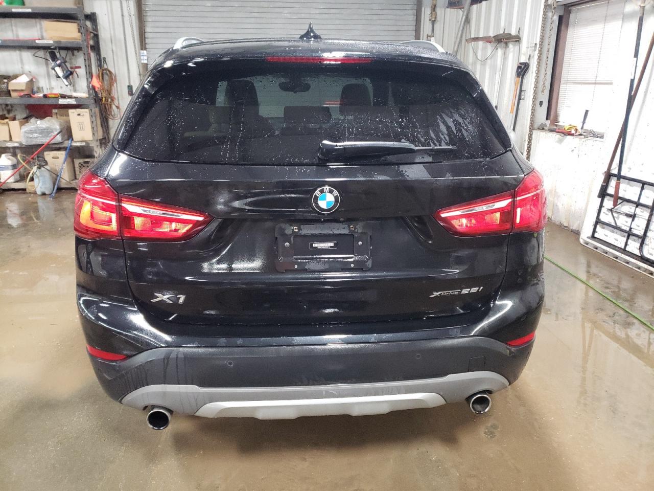 2018 BMW X1 xDrive28I VIN: WBXHT3C33J3H33618 Lot: 80253004