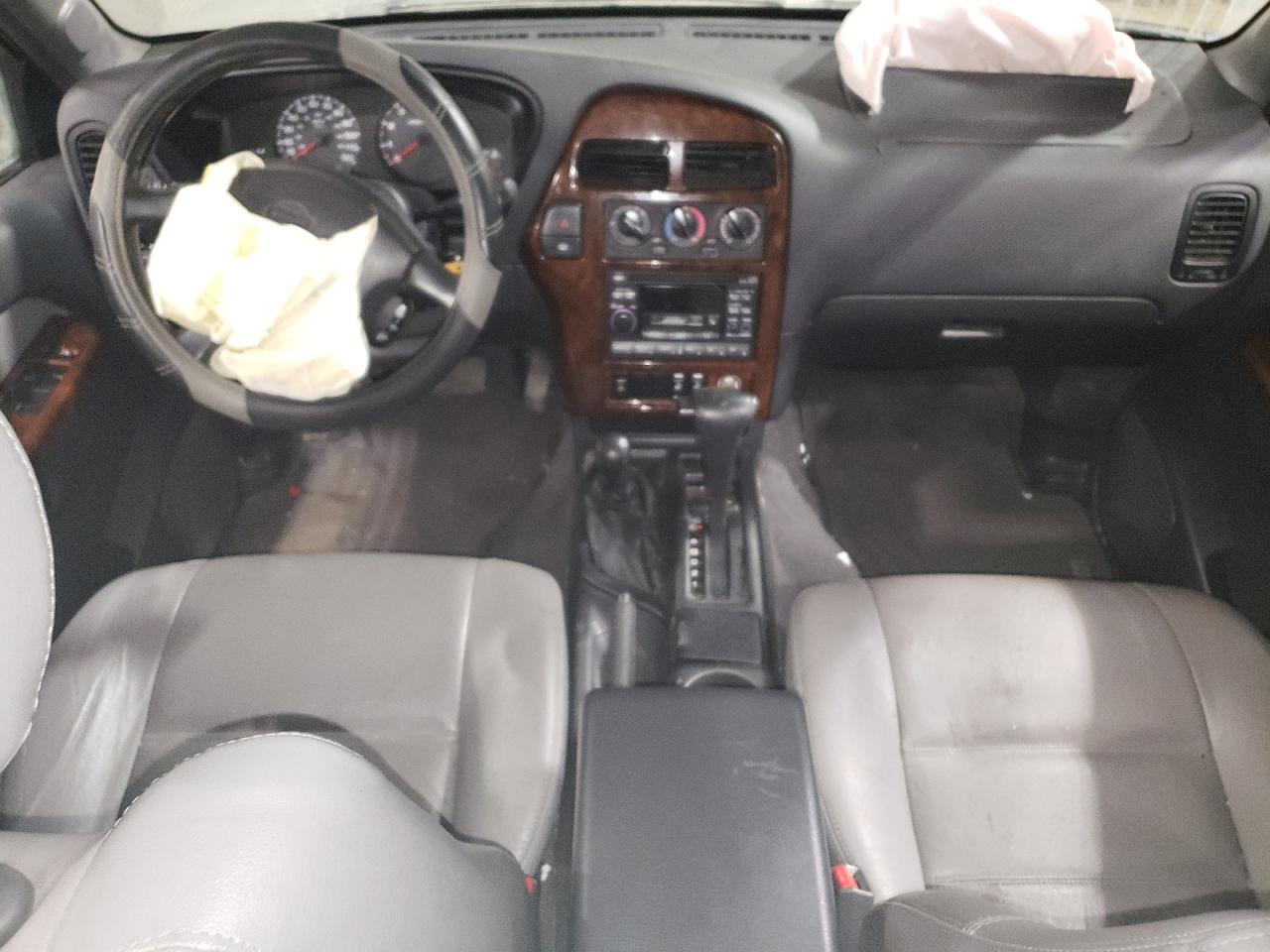 1999 Nissan Pathfinder - Image 8