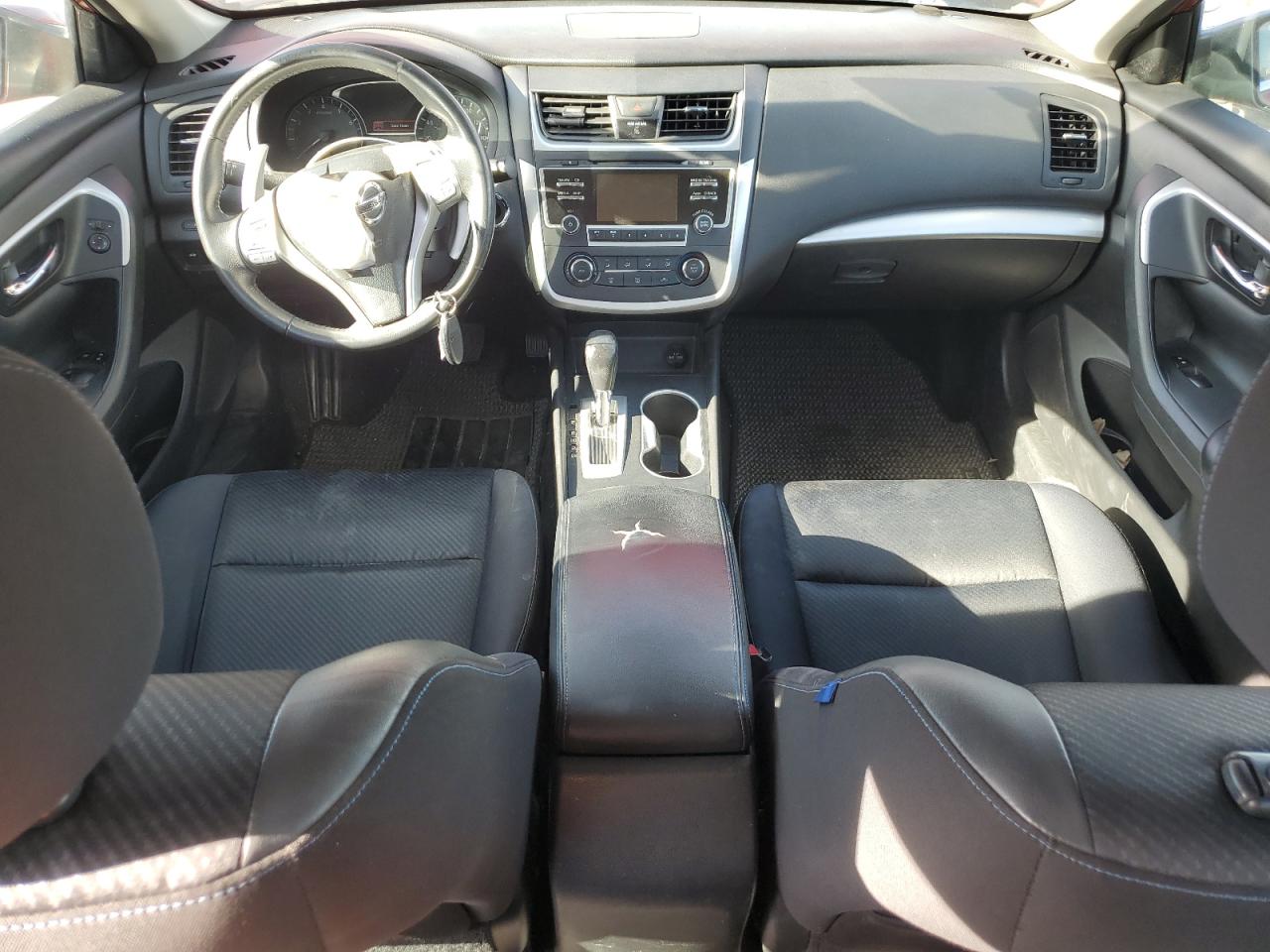 2016 Nissan Altima - Image 8