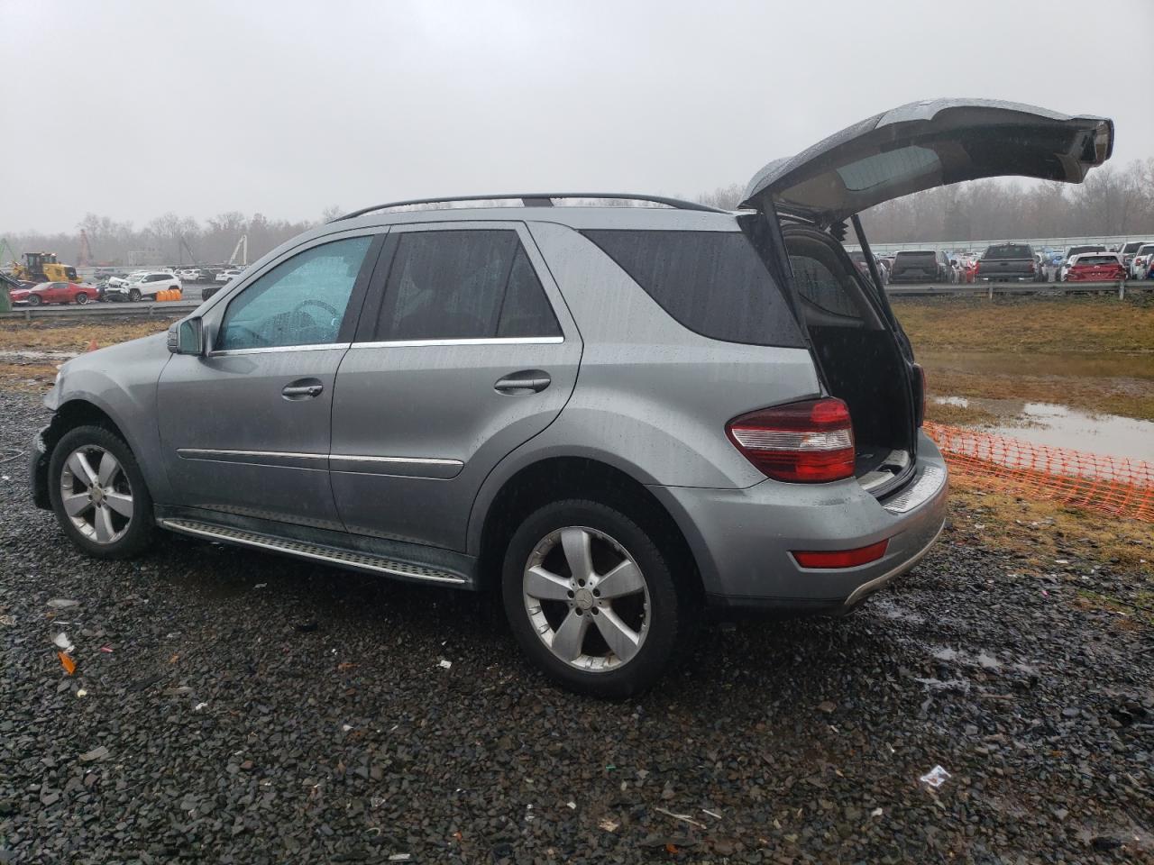 2011 Mercedes-Benz M-klasse - Image 2