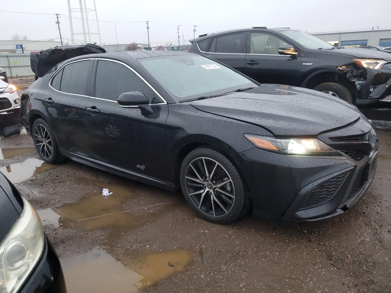 2021 Toyota Camry - Image 4