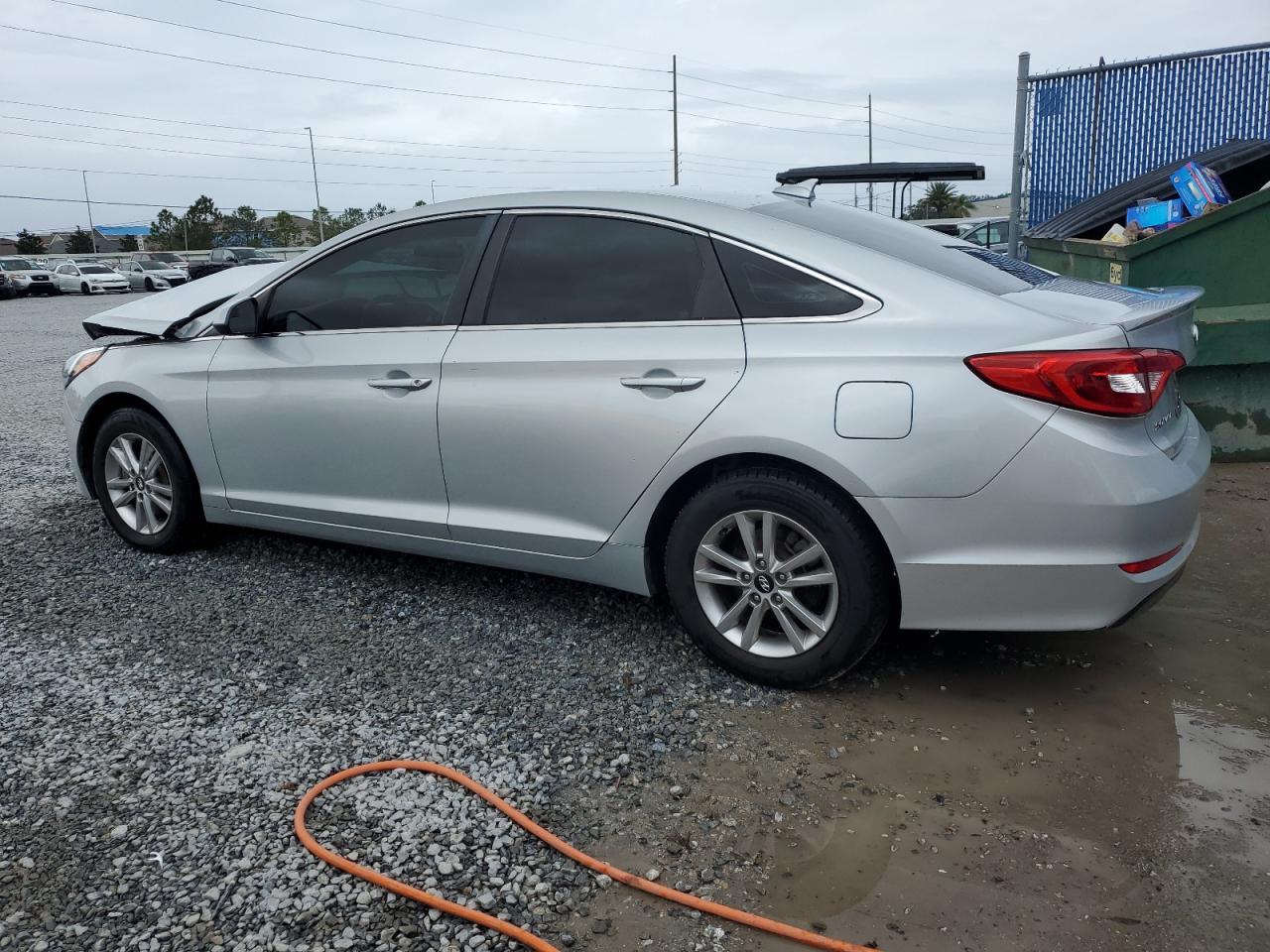 2017 Hyundai Sonata - Image 2