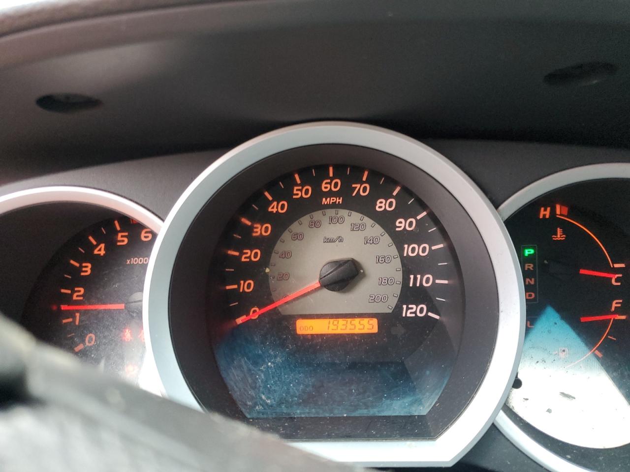 2006 Toyota Tacoma - Image 9
