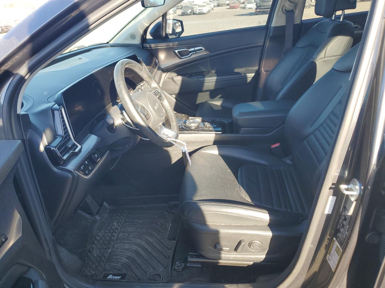 2023 Kia Sportage - Image 7