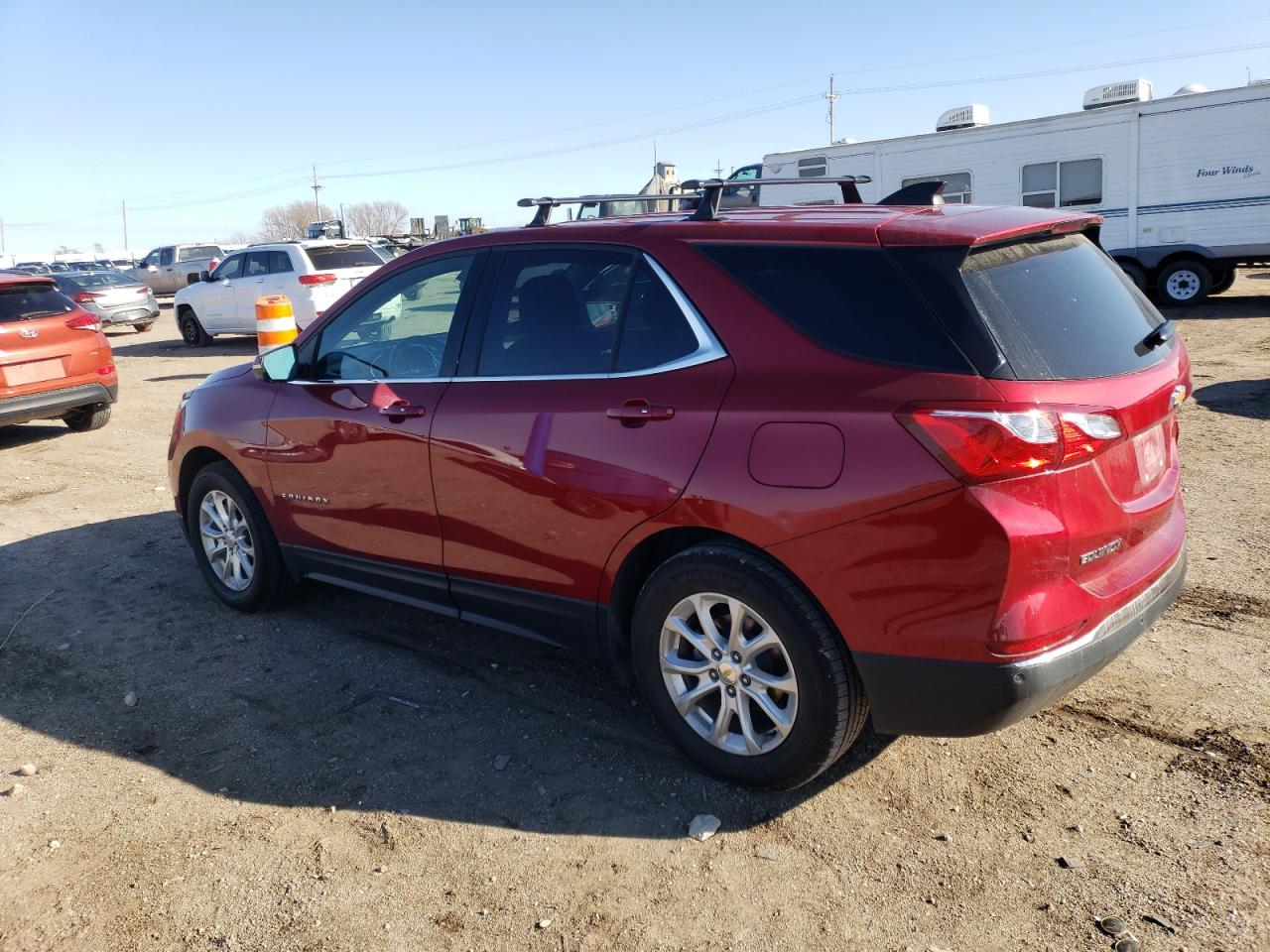 2GNAXJEV2J6243917 2018 CHEVROLET EQUINOX - Image 2