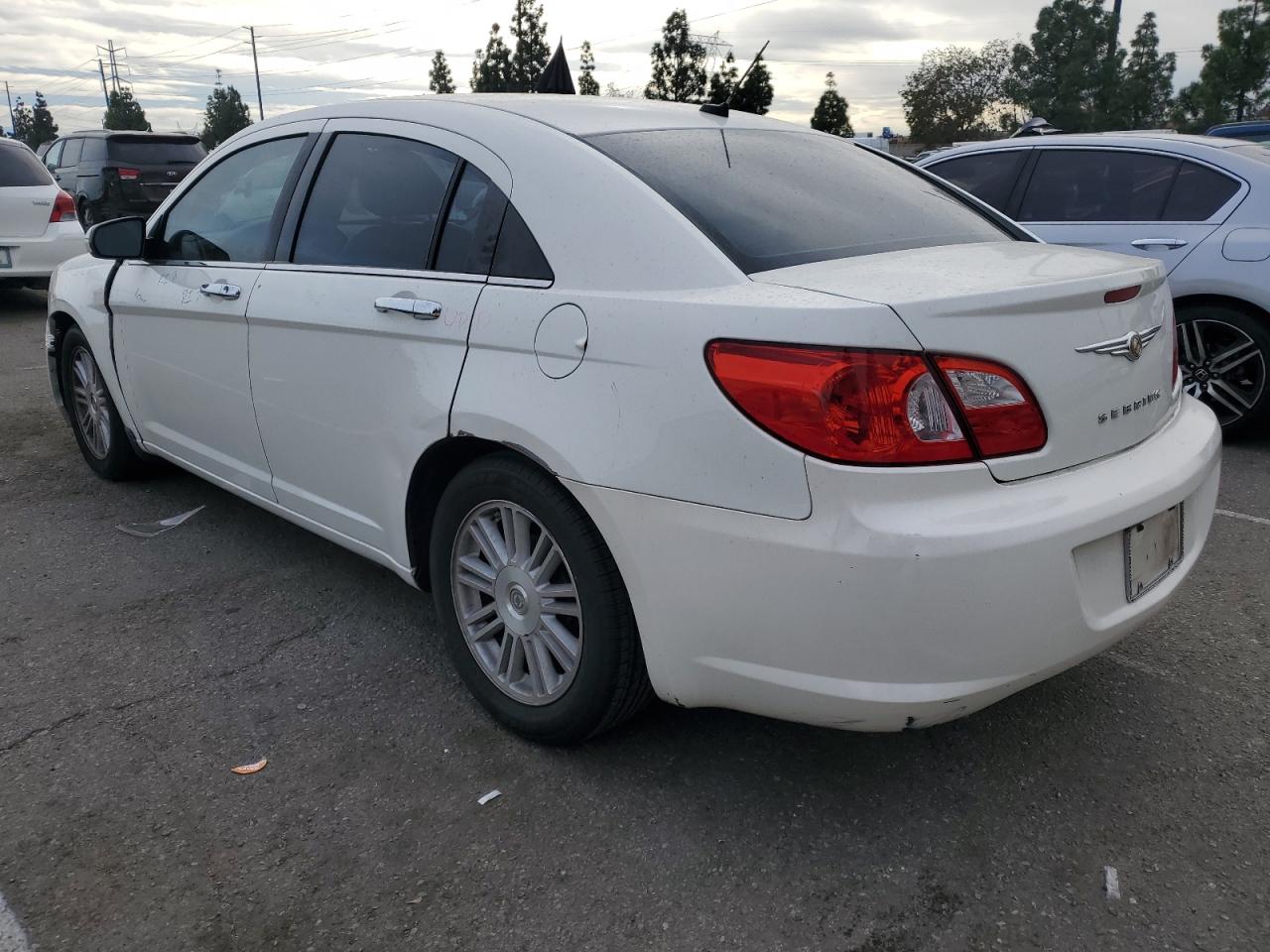 2008 Chrysler Sebring - Image 2