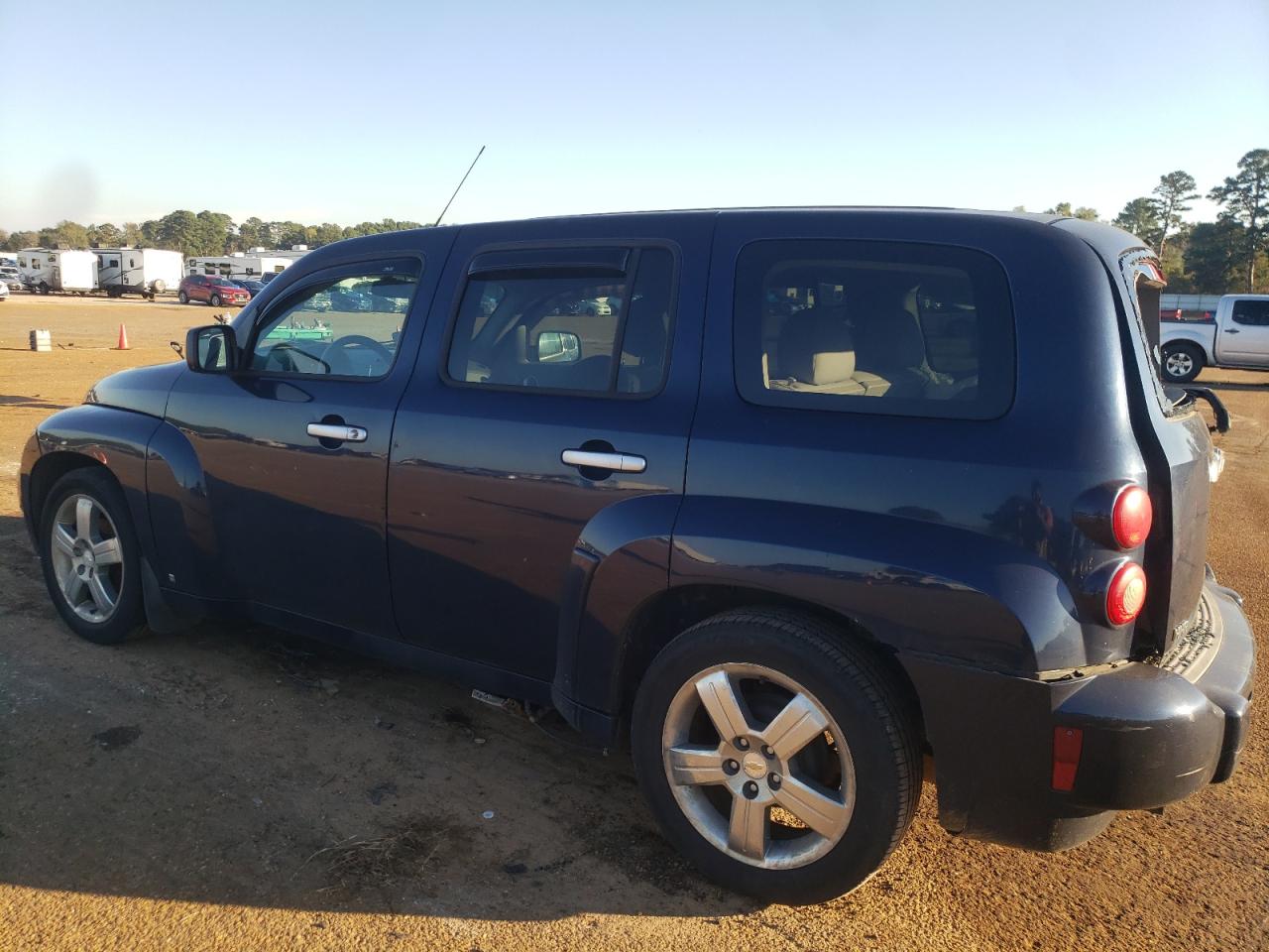 2007 Chevrolet HHR - Image 2