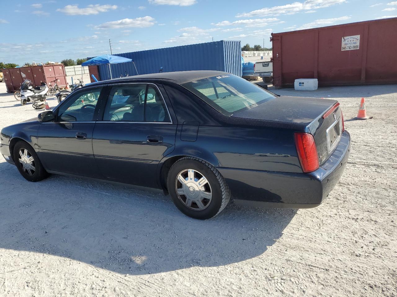 2003 Cadillac De Ville - Image 2