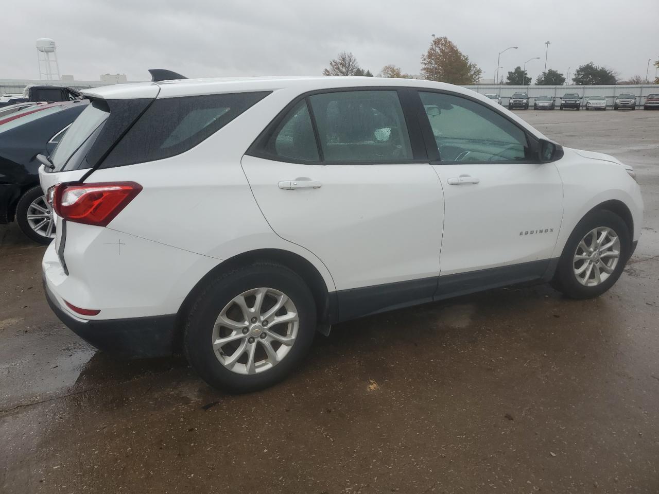2018 Chevrolet Equinox - Image 3