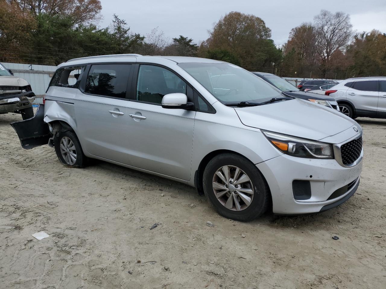 2018 Kia Sedona - Image 4