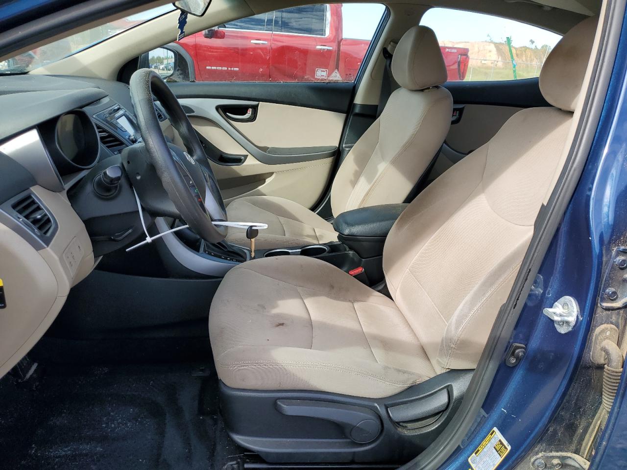 2015 Hyundai Elantra - Image 7