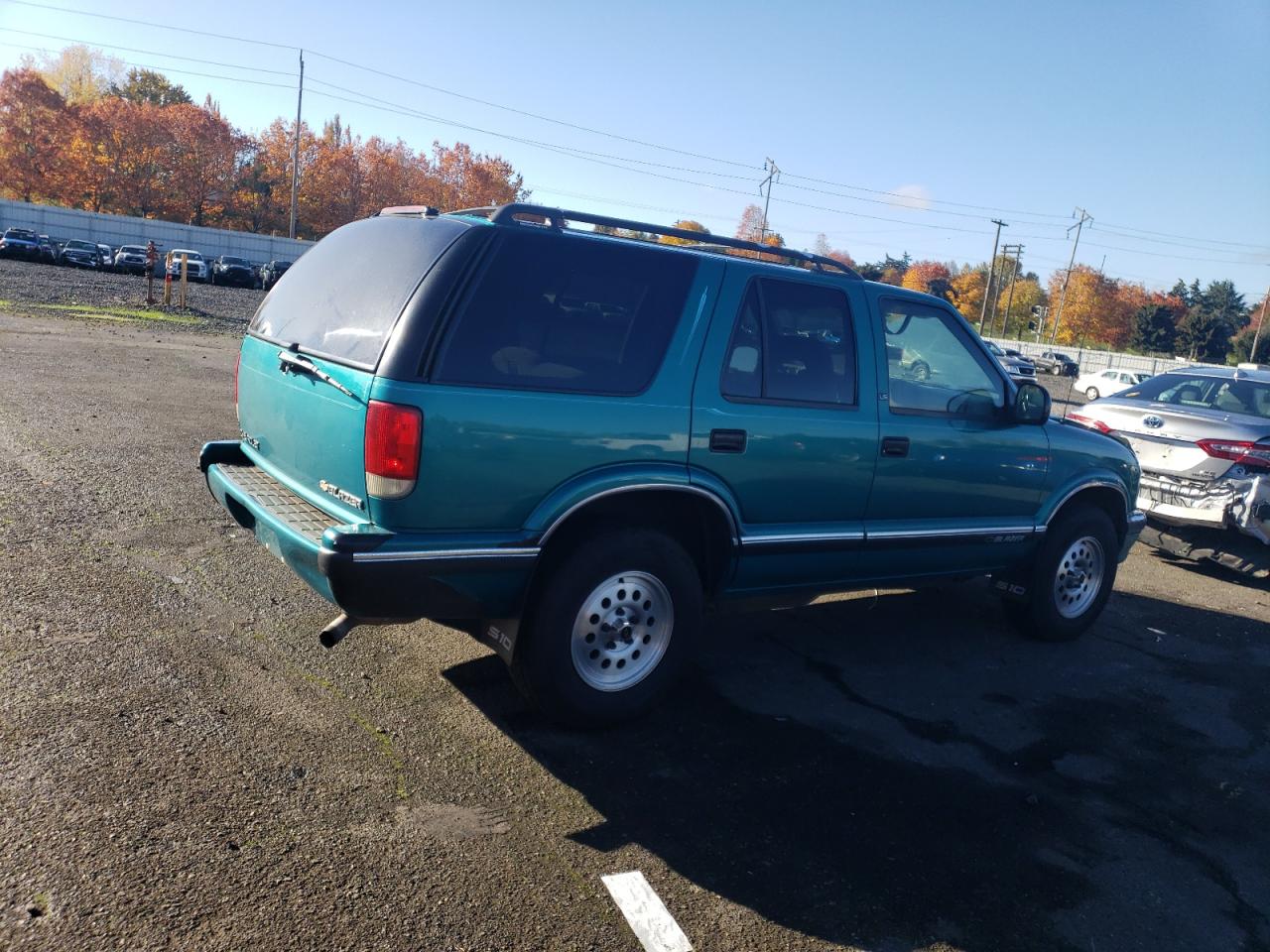 1995 Chevrolet Blazer - Image 3