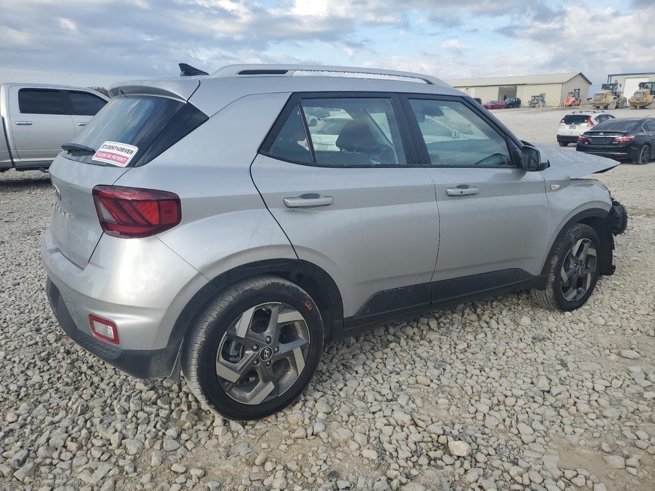 2021 Hyundai Venue - Image 3