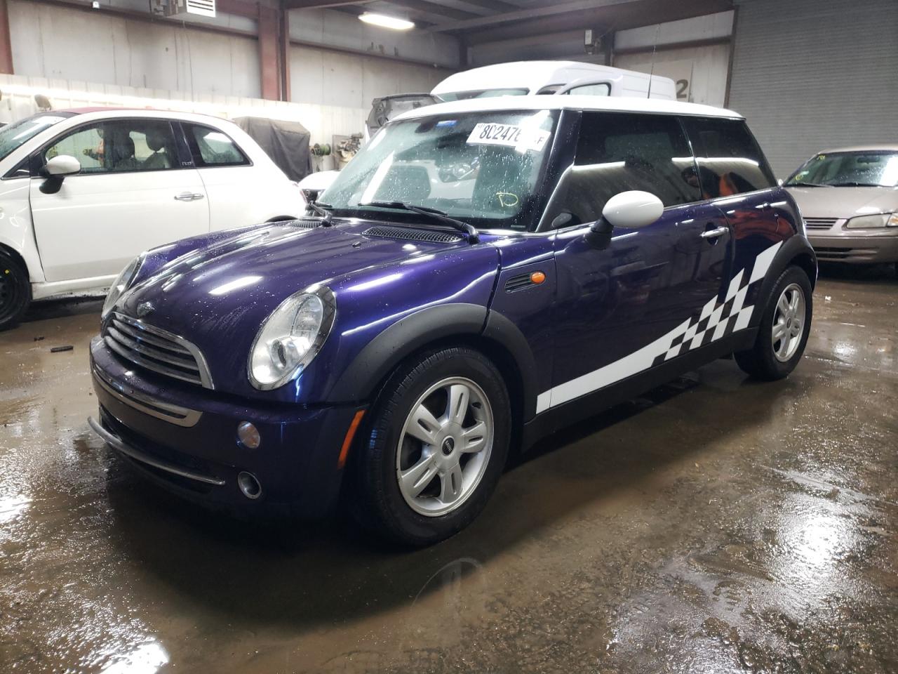 2006 MINI Cooper - Image 1