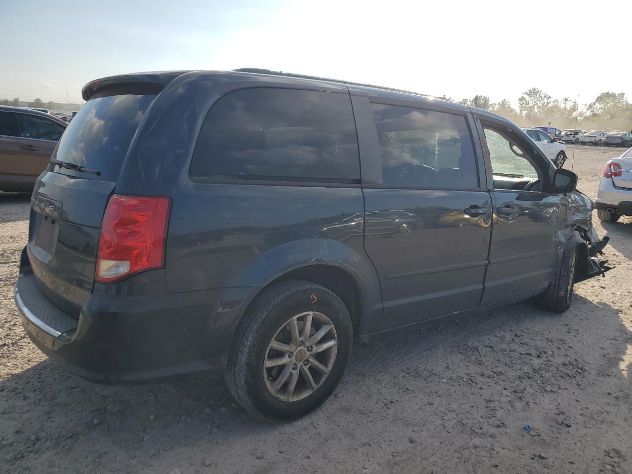 VIN 2C4RDGCG3ER178978 2014 DODGE CARAVAN no.3