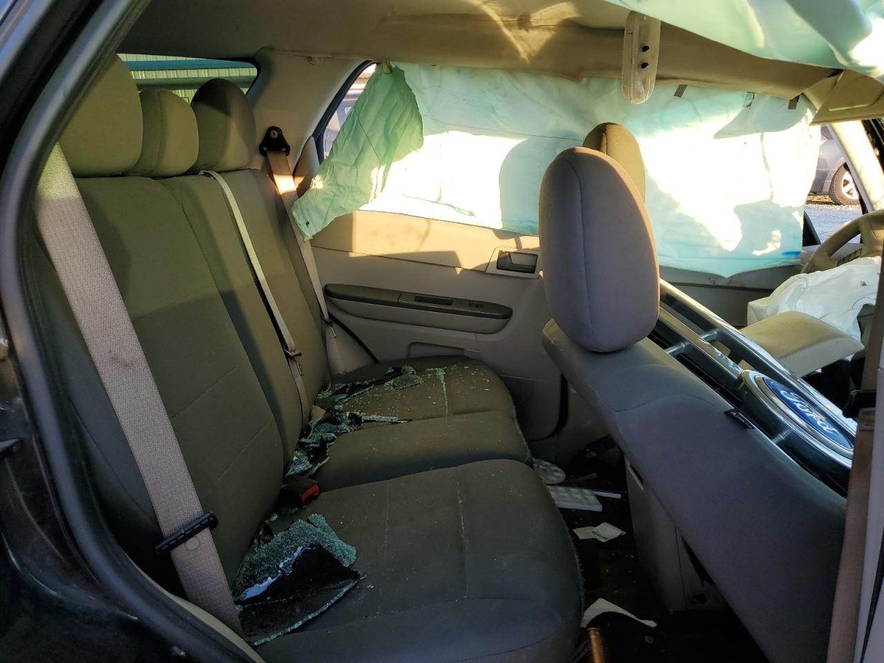 2011 Ford Escape - Image 11