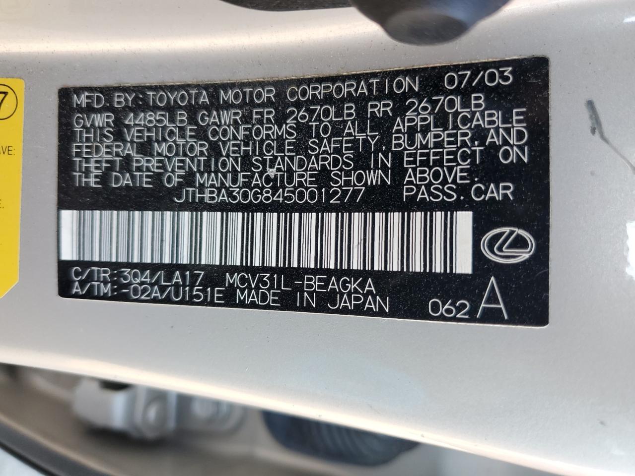 2004 Lexus ES - Image 13