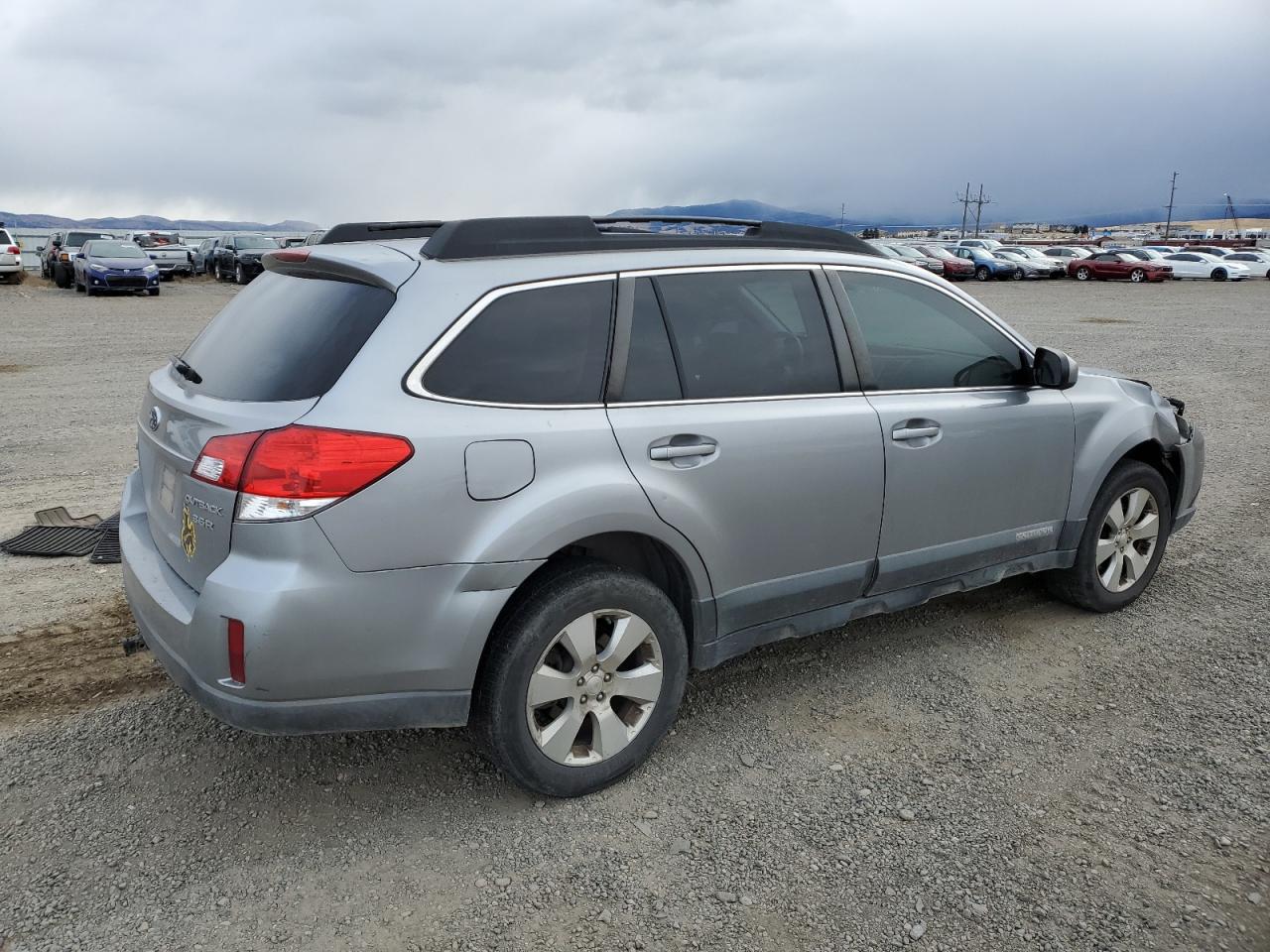 2011 Subaru Outback - Image 3