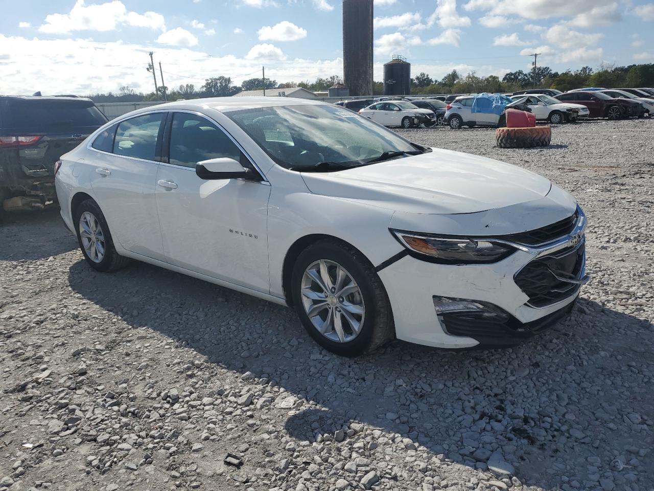2022 Chevrolet Malibu - Image 4
