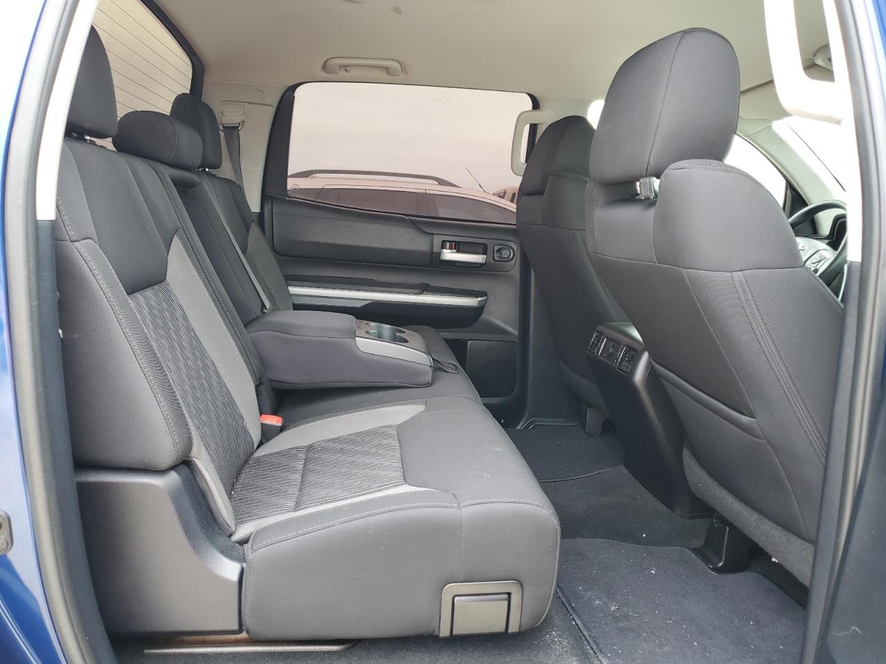 2014 Toyota Tundra - Image 10
