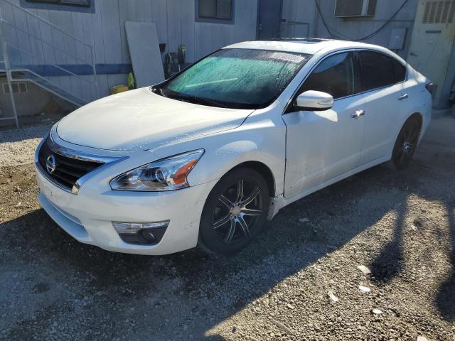  NISSAN ALTIMA 2015 White