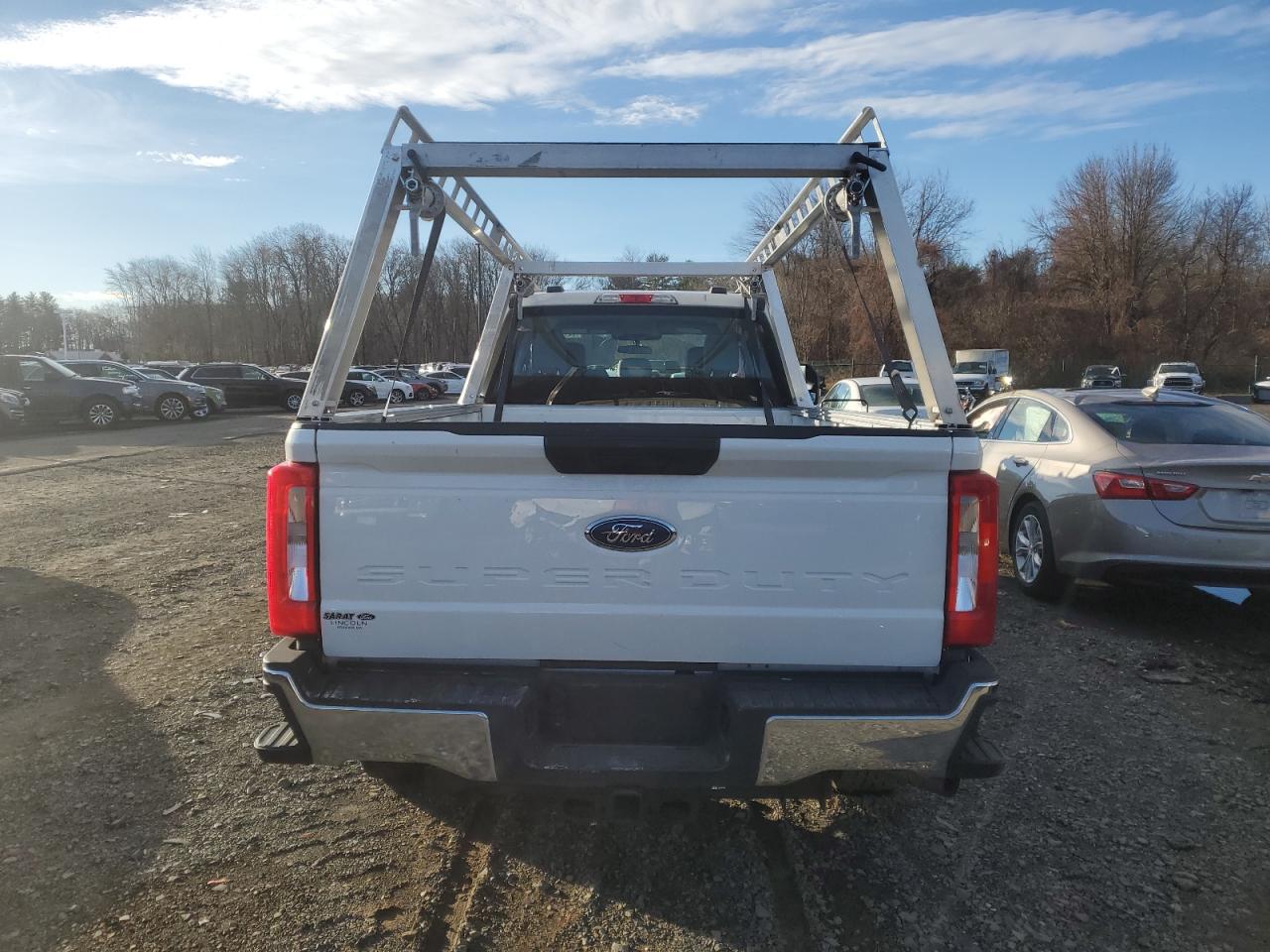 2023 Ford F350 - Image 6