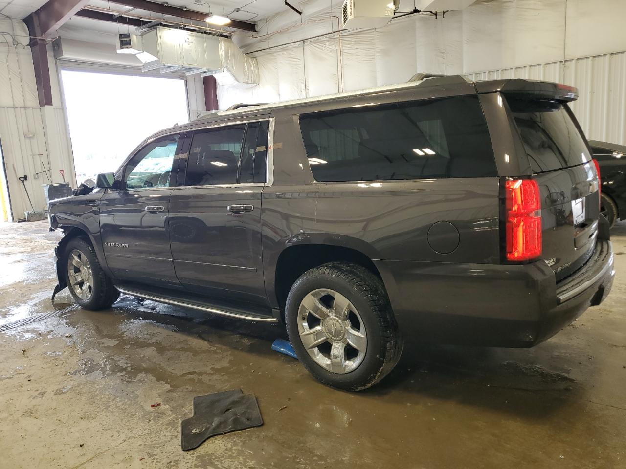 2018 Chevrolet Suburban K1500 Premier VIN: 1GNSKJKC1JR301302 Lot: 80666904