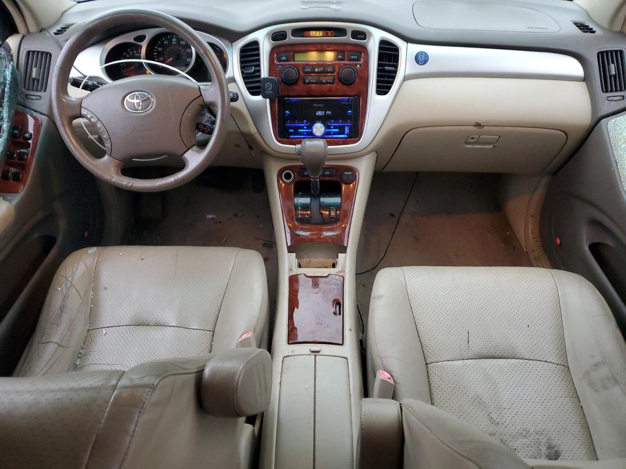 2004 Toyota Highlander - Image 8