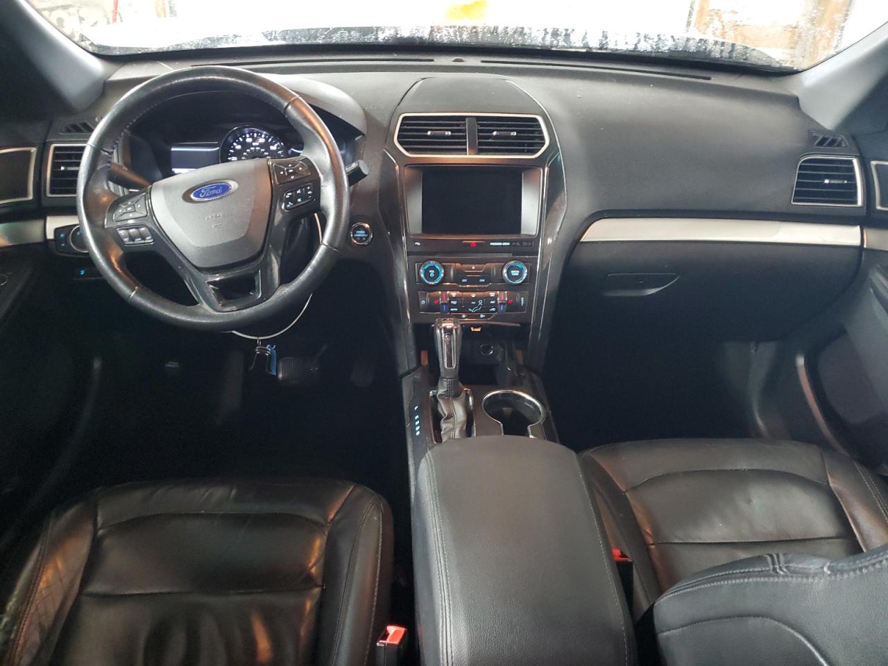 2016 Ford Explorer - Image 8