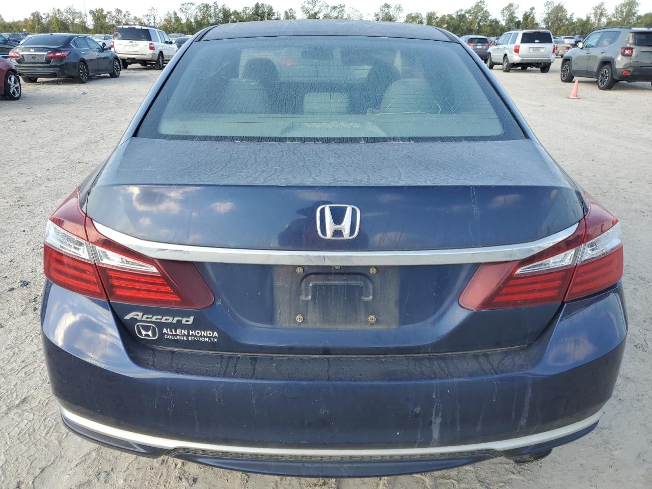 VIN 1HGCR2F35HA051694 2017 HONDA ACCORD no.6