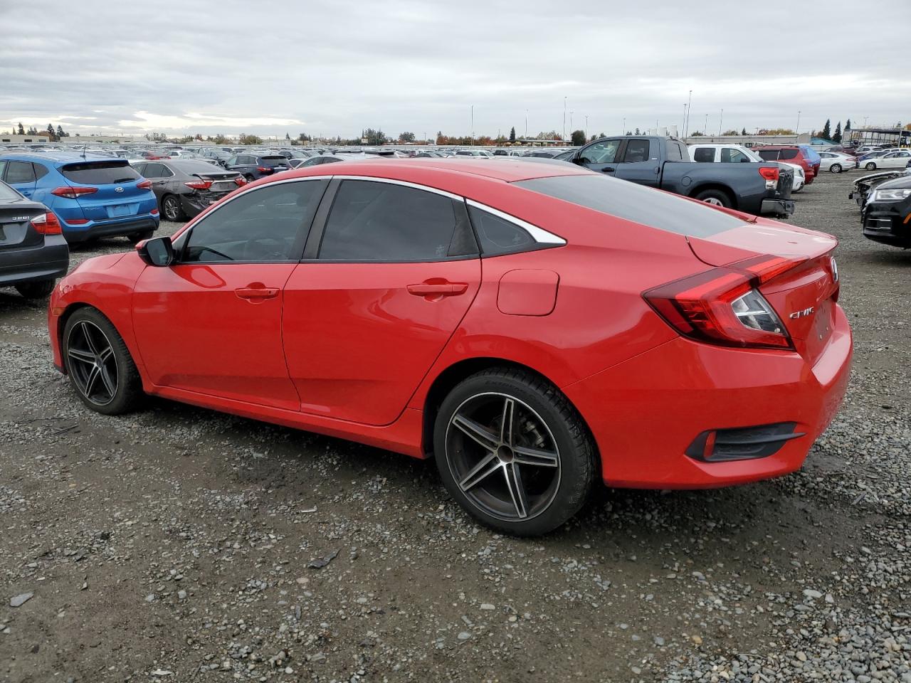 VIN 2HGFC2F68GH532290 2016 HONDA CIVIC no.2