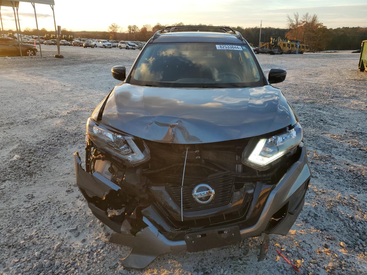 2018 Nissan Rogue - Image 5