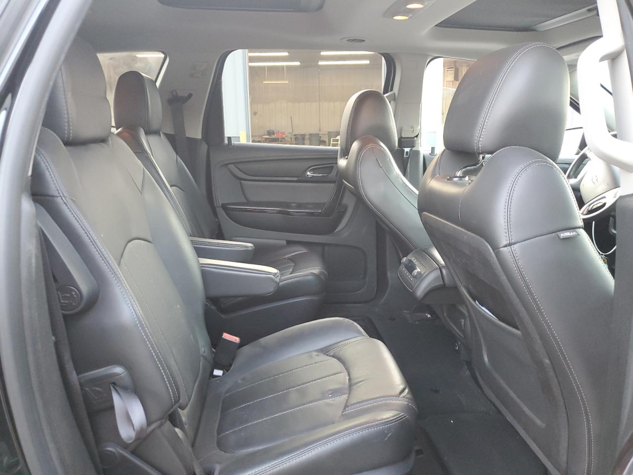 2017 Chevrolet Traverse - Image 11