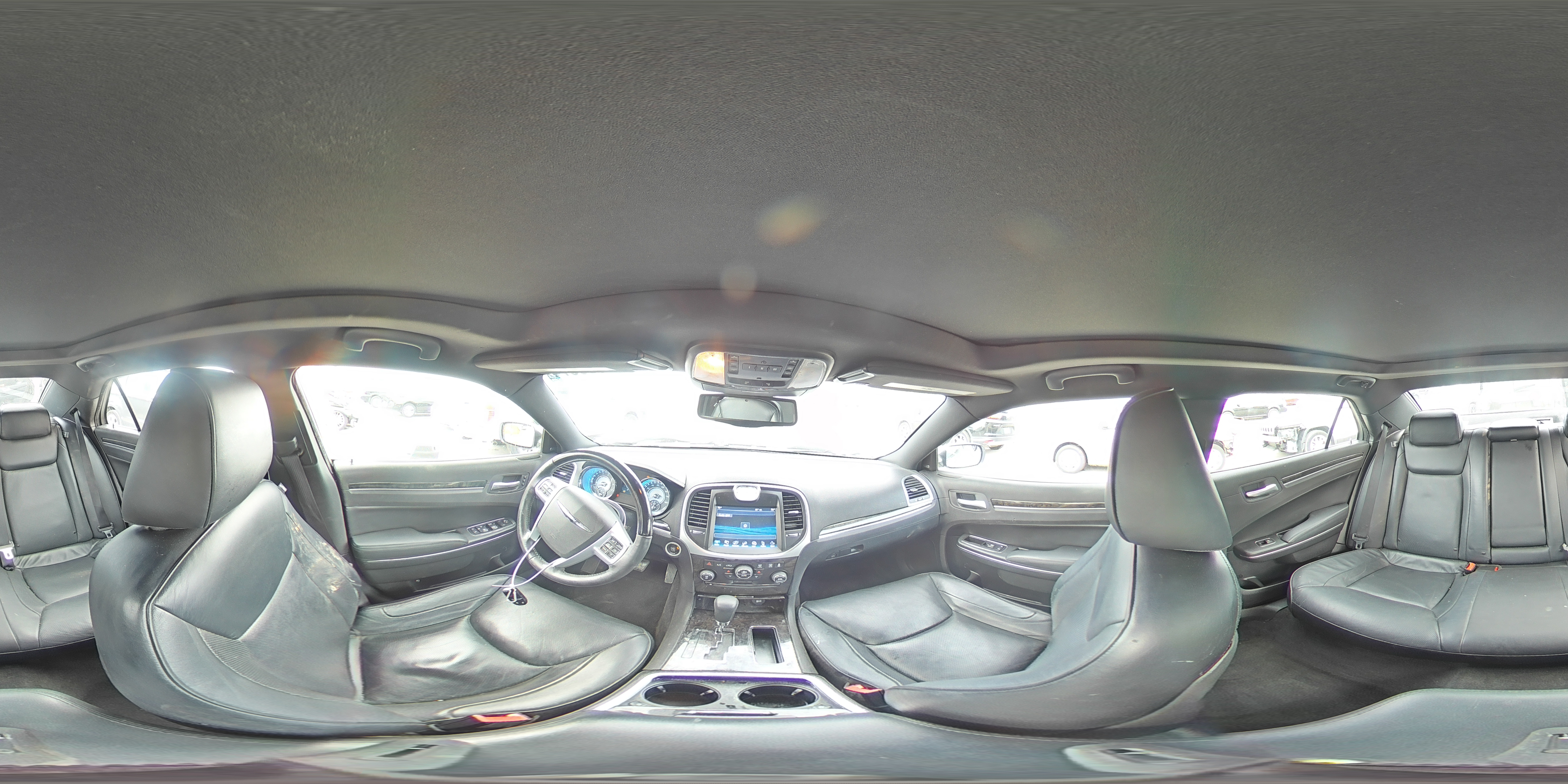 2012 Chrysler 300 - Image 12