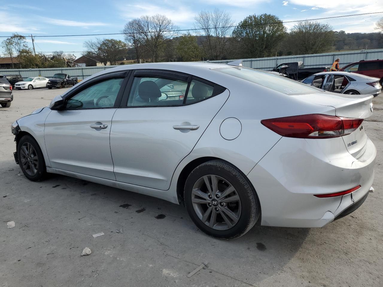 2018 Hyundai Elantra - Image 2