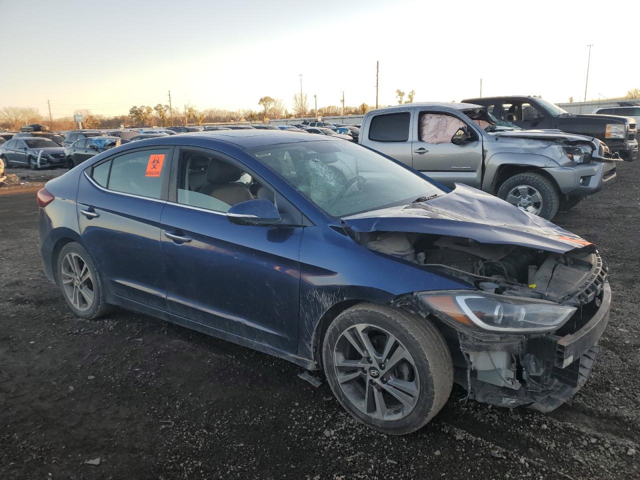 VIN 5NPD84LF7HH063533 2017 HYUNDAI ELANTRA no.4