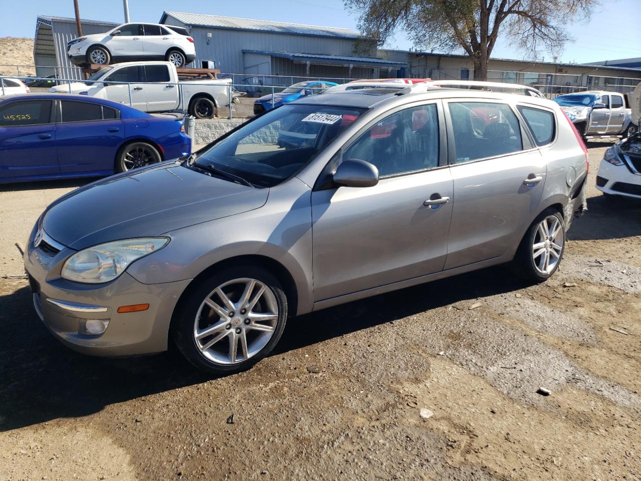 2011 Hyundai Elantra - Image 1