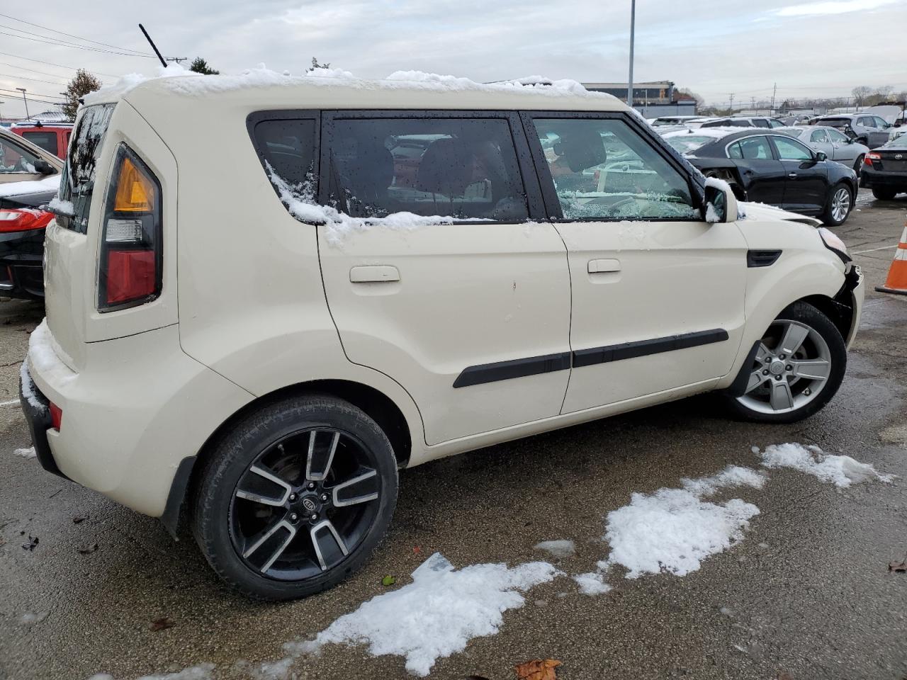 2010 Kia Soul + VIN: KNDJT2A25A7047458 Lot: 80461324