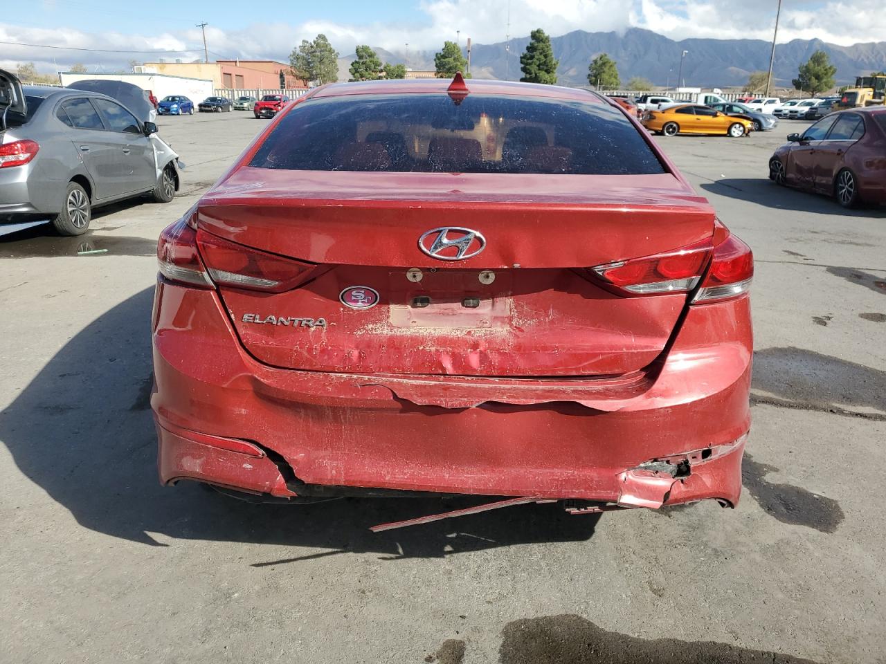 VIN 5NPD84LF8JH299601 2018 HYUNDAI ELANTRA no.6