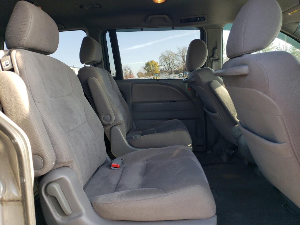 2010 Honda Odyssey - Image 11