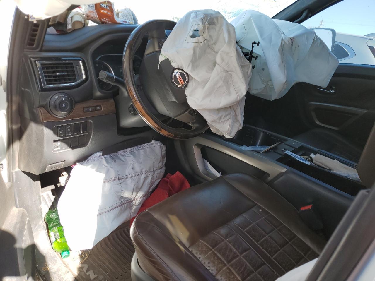 2020 Nissan Titan - Image 8