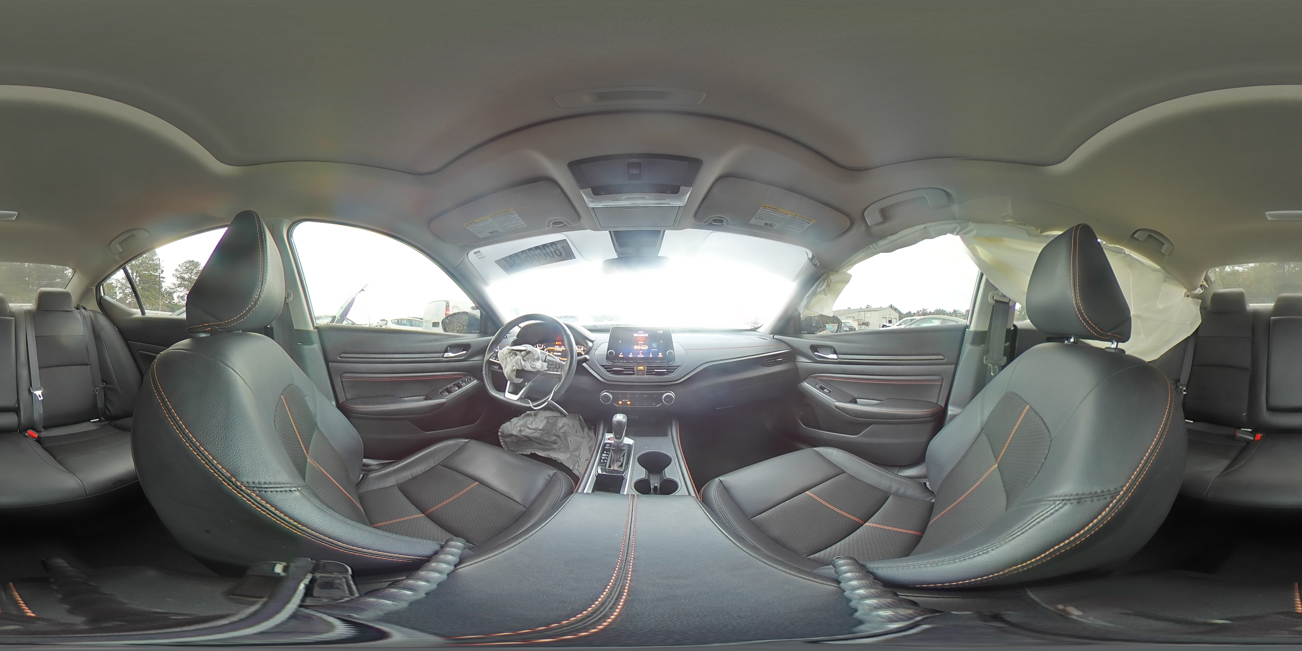 2022 Nissan Altima - Image 14